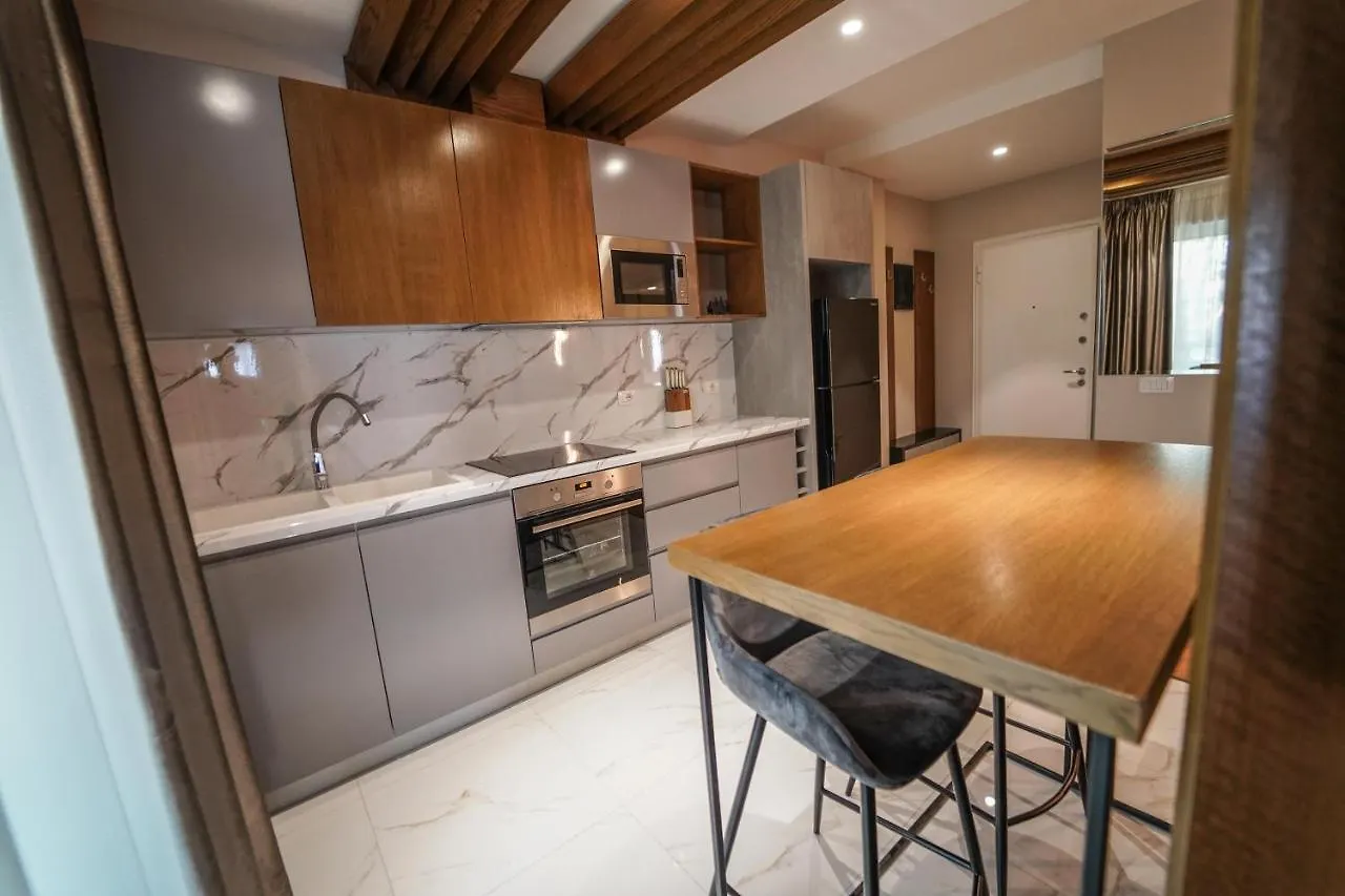 Haris Luxury Apartment No.4 Tirana